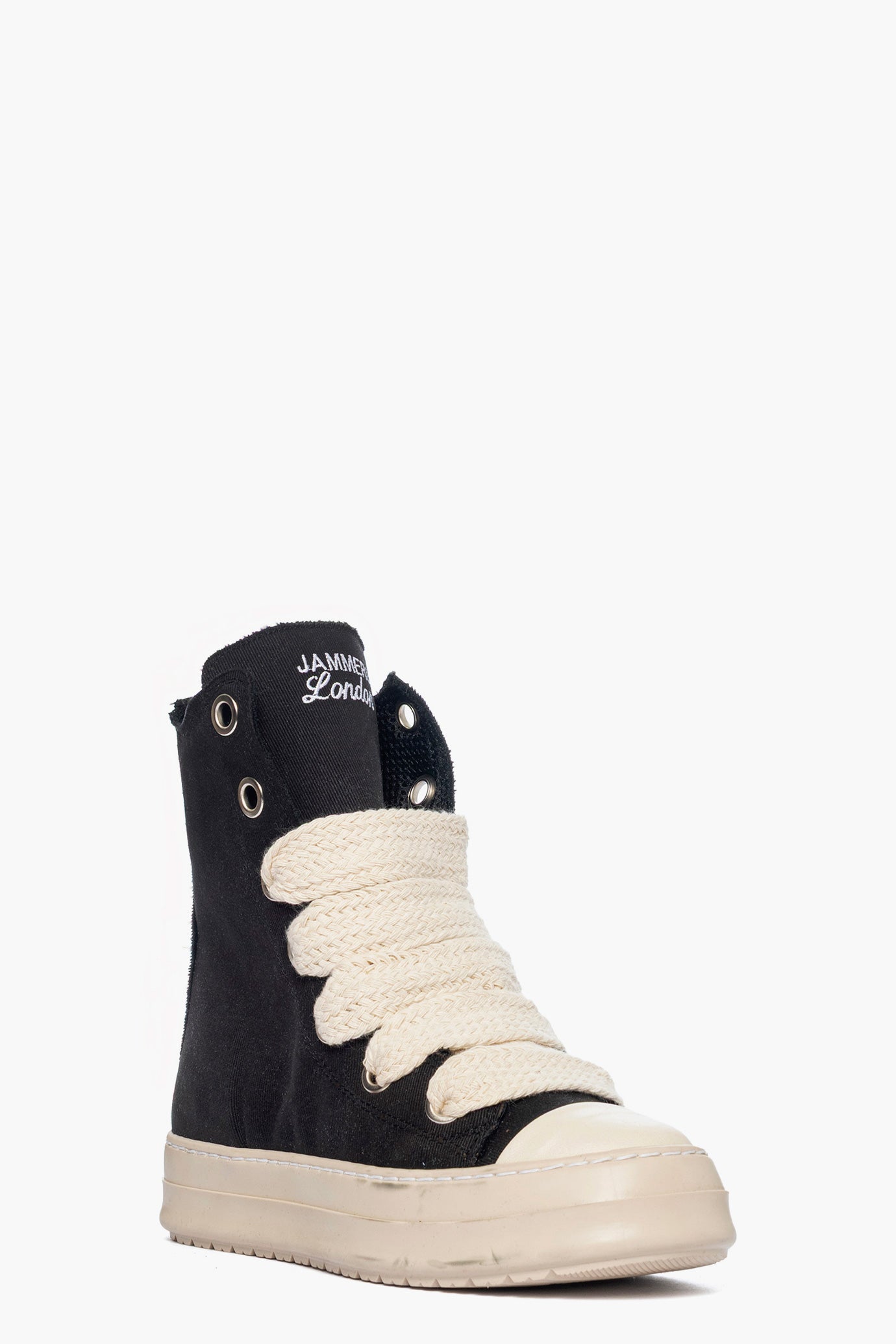 Sneakers canvas nero con lacci Tore Can