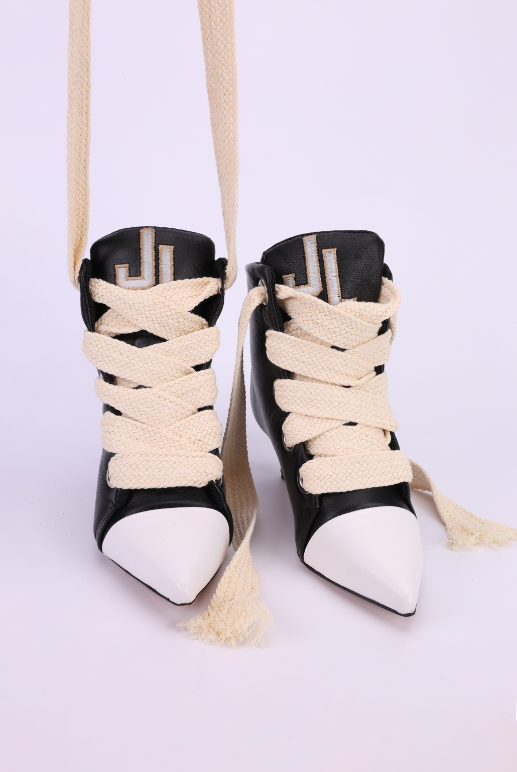 Stivaletti laccio pelle nero California