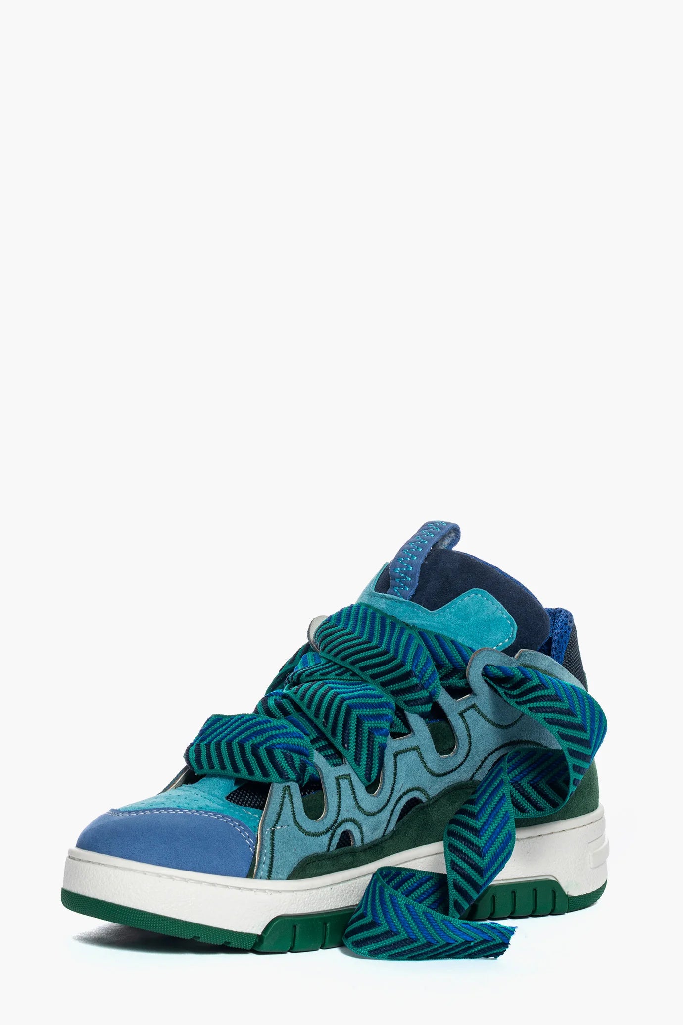 Sneakers Cambridge Limited by Jammers London